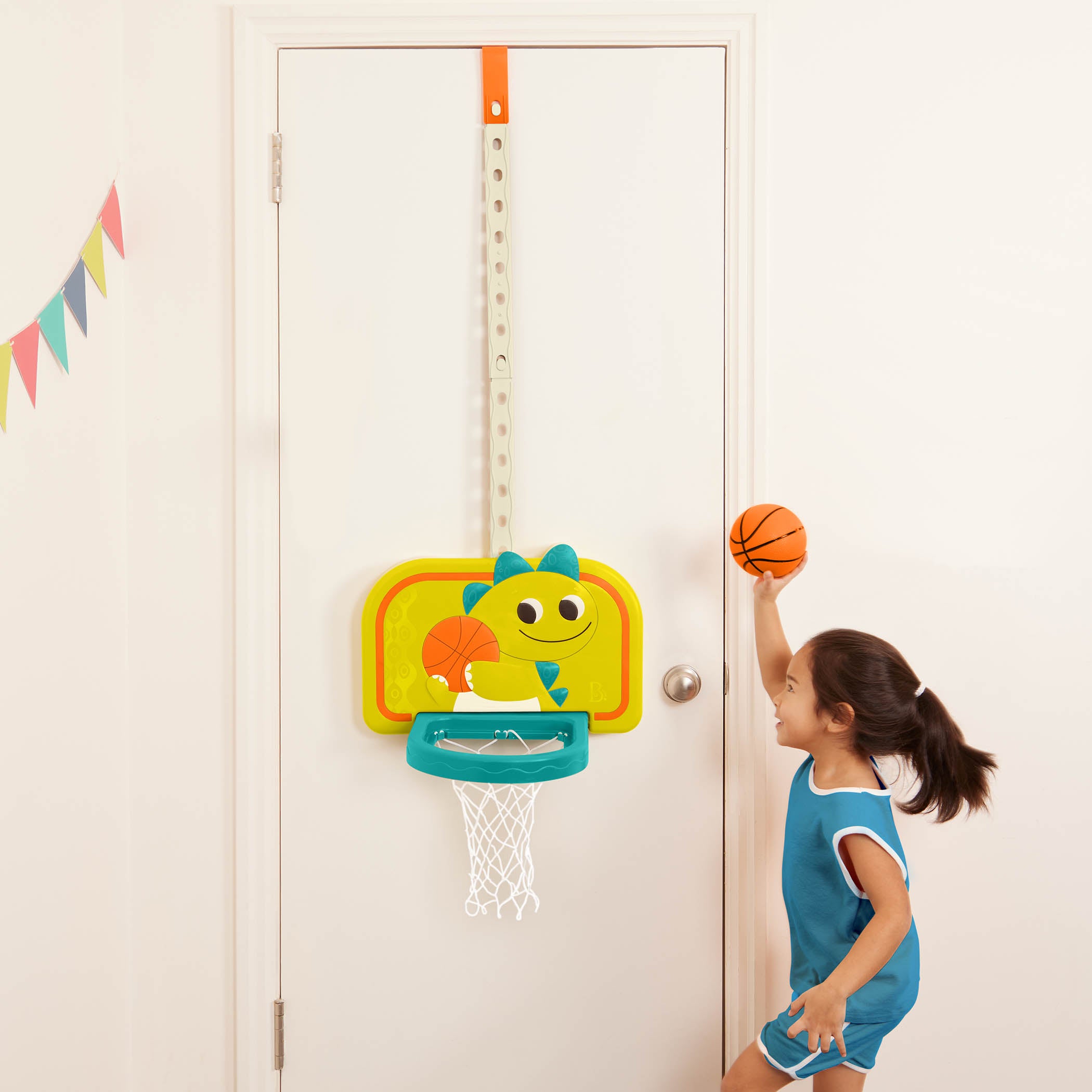Adjustable kids basketball net door hanging